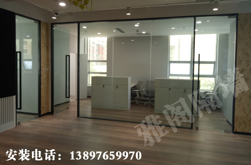 黑色极简单玻——西宁雅阁隔墙