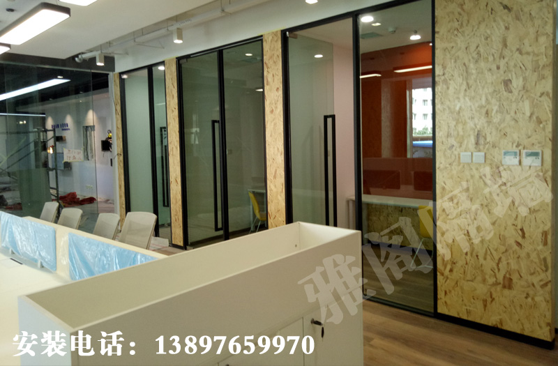 黑色极简单玻——西宁雅阁隔墙