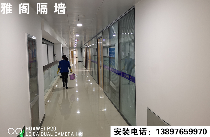 双玻百叶隔断（青海克硕建筑有限公司）